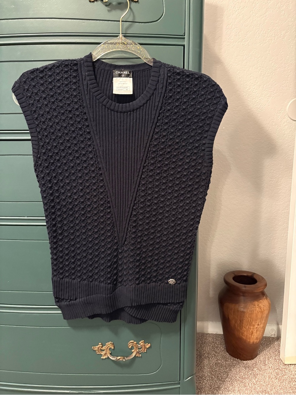 CHANEL Navy Textured Knit Crewneck Sleeveless Sweater Top